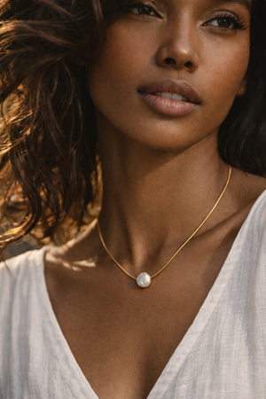Arena Baroque Solitary Pearl Necklace