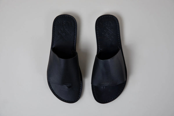 Tusk Rogue Black Sandals